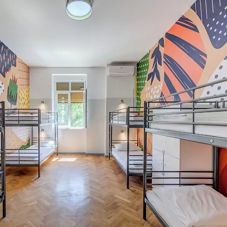 Hostal Colors Of Adriatic - Youth Only