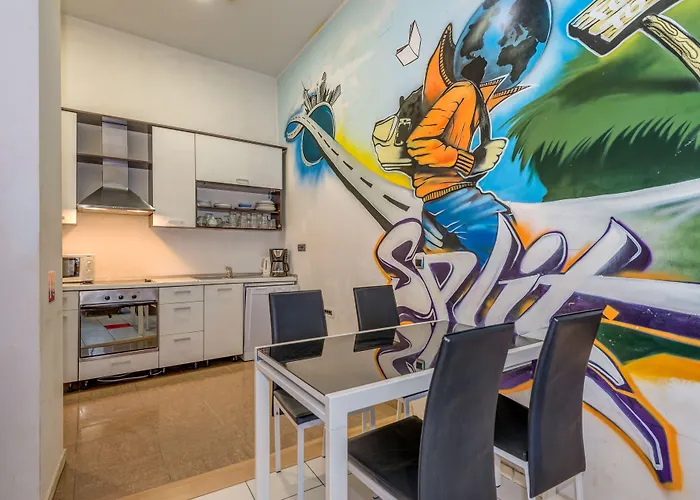 Colors Of Adriatic - Youth Only 호스텔 *